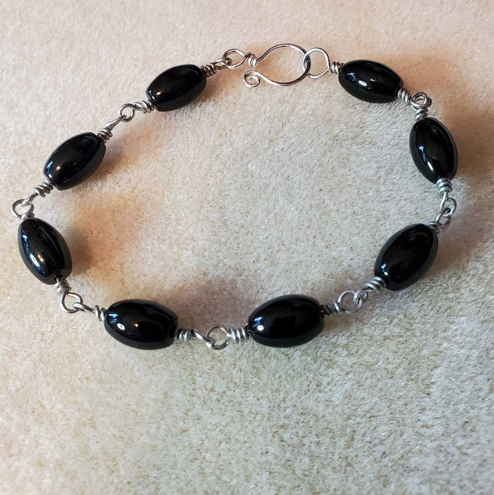 8 inch onyx bracelet